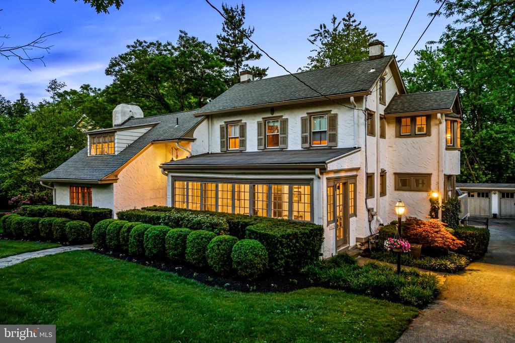 409 FISHERS ROAD