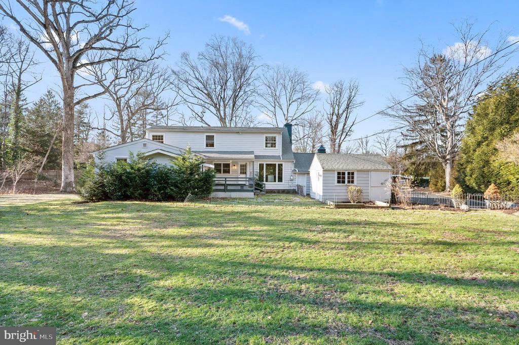 503 SPRUCE LANE N
