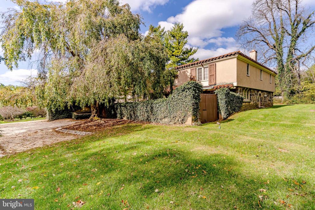 1000 MOUNT PLEASANT ROAD