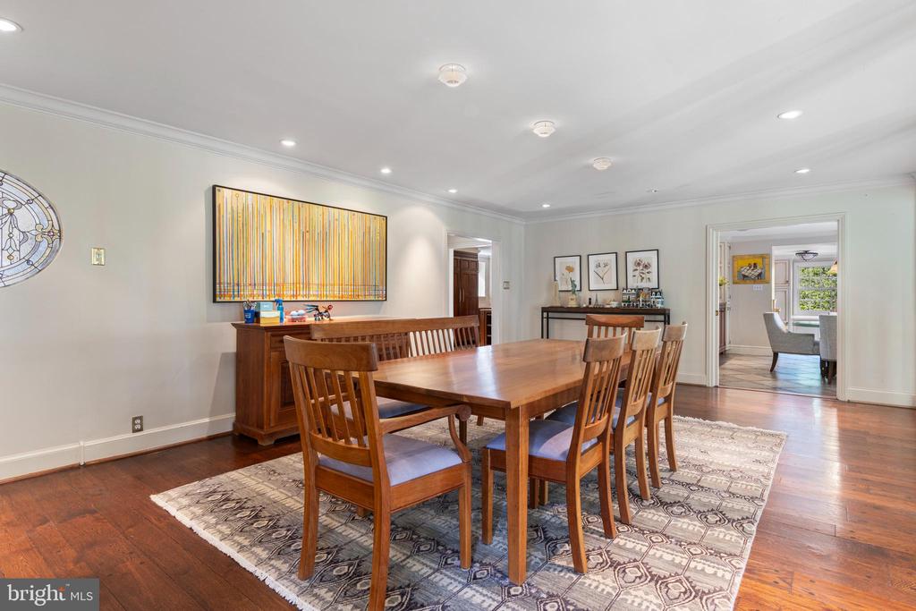 321 AIRDALE ROAD