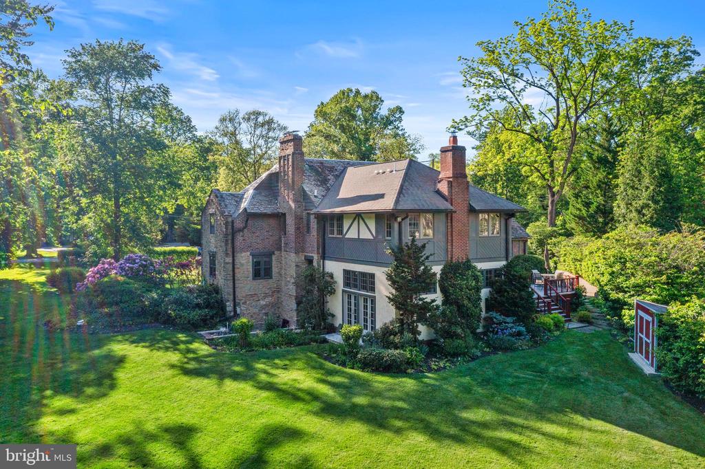 321 AIRDALE ROAD