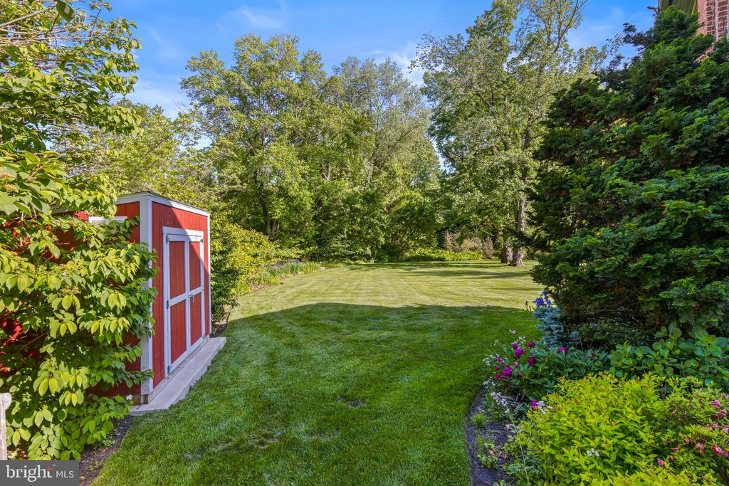 321 AIRDALE ROAD