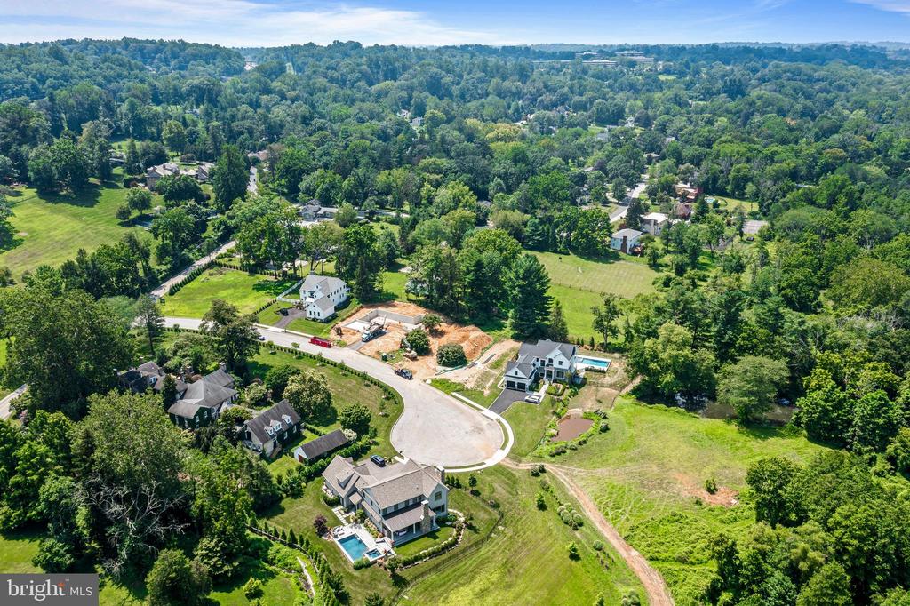 105 PRIVET LANE LOT 4