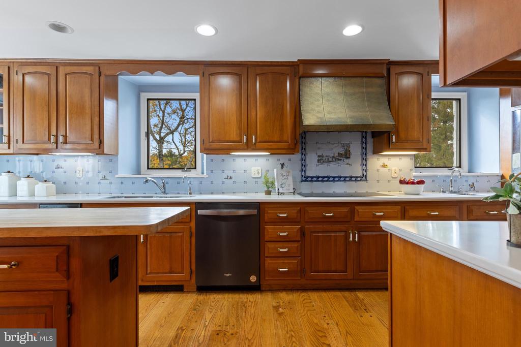 1324 YOUNGS FORD ROAD