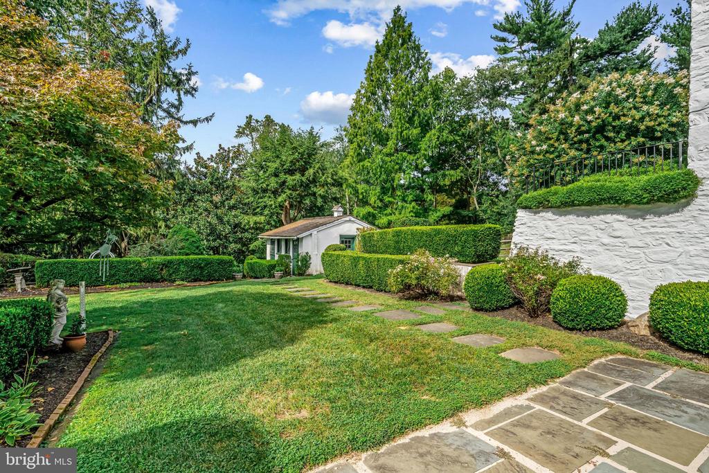 1324 YOUNGS FORD ROAD