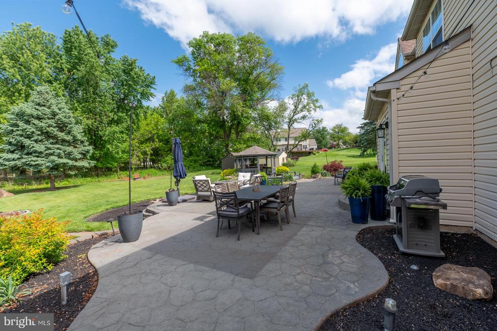 53 GREEN BRIAR DRIVE