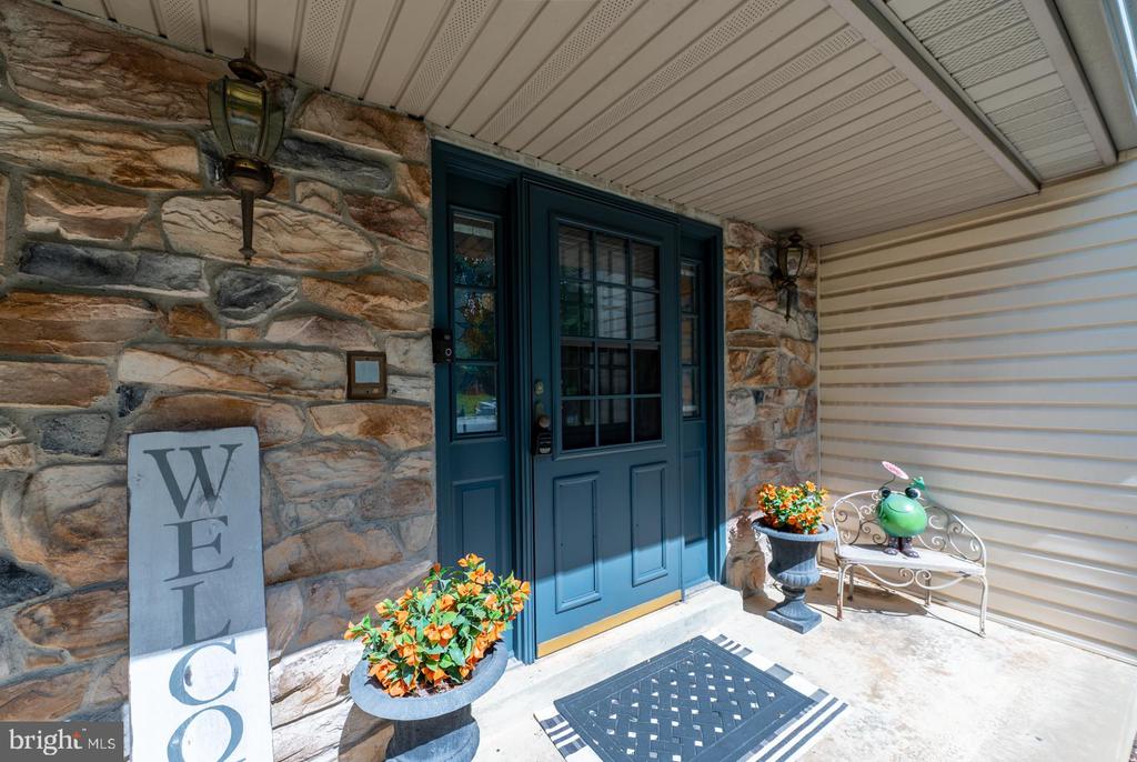 53 GREEN BRIAR DRIVE
