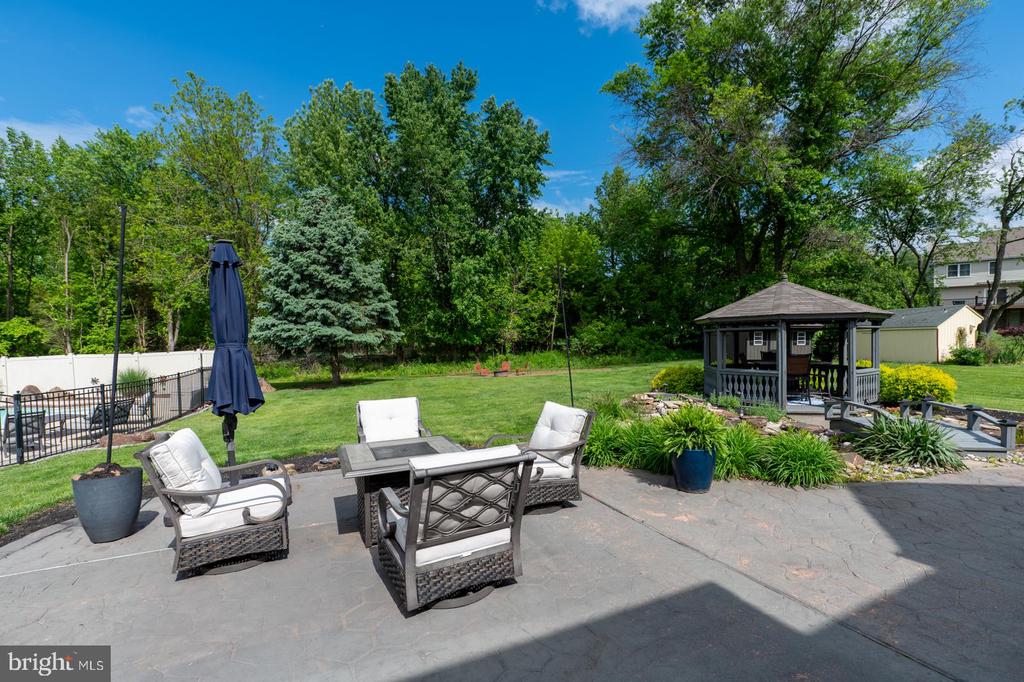53 GREEN BRIAR DRIVE