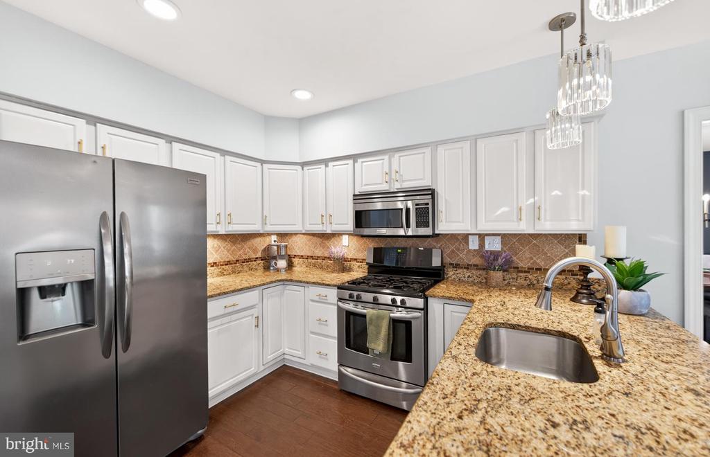 53 GREEN BRIAR DRIVE