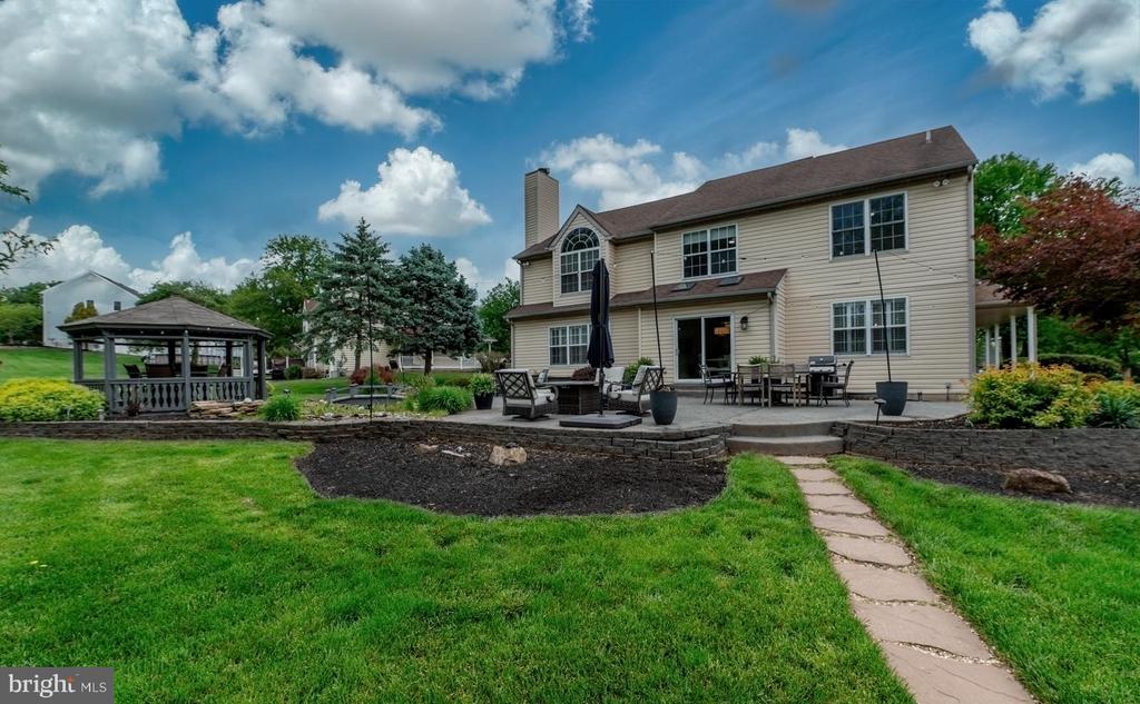 53 GREEN BRIAR DRIVE