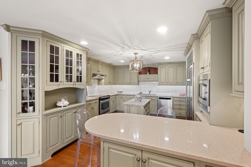 100 GRAYS LANE Unit: 506