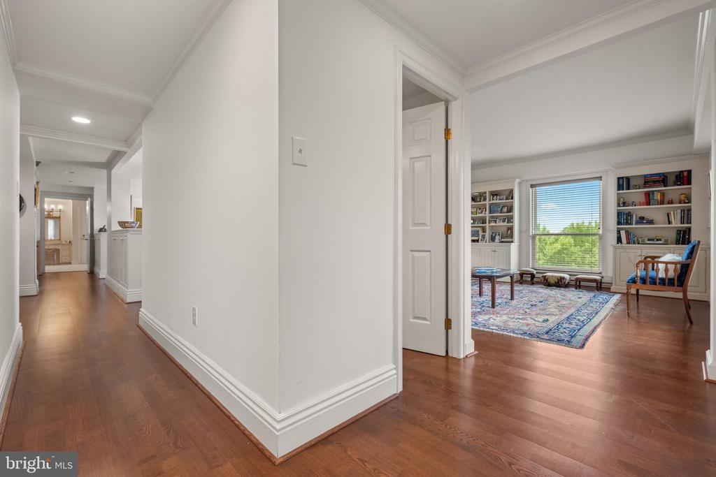 100 GRAYS LANE Unit: 506