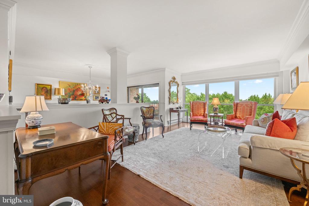100 GRAYS LANE Unit: 506
