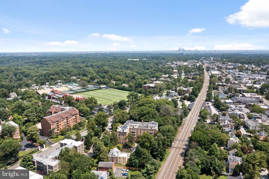 100 GRAYS LANE Unit: 506