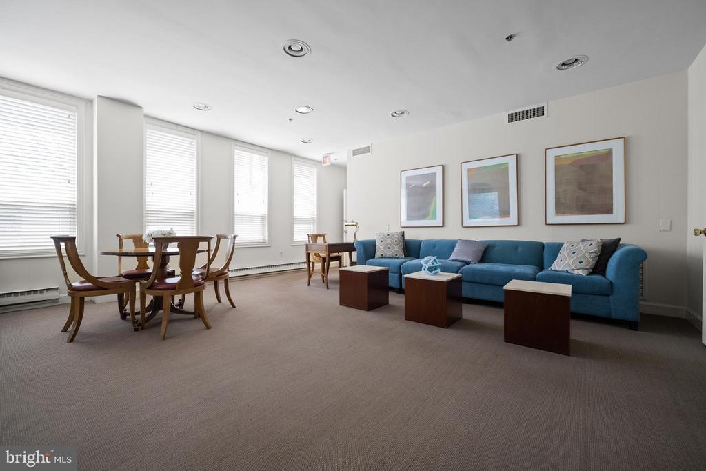 100 GRAYS LANE Unit: 506