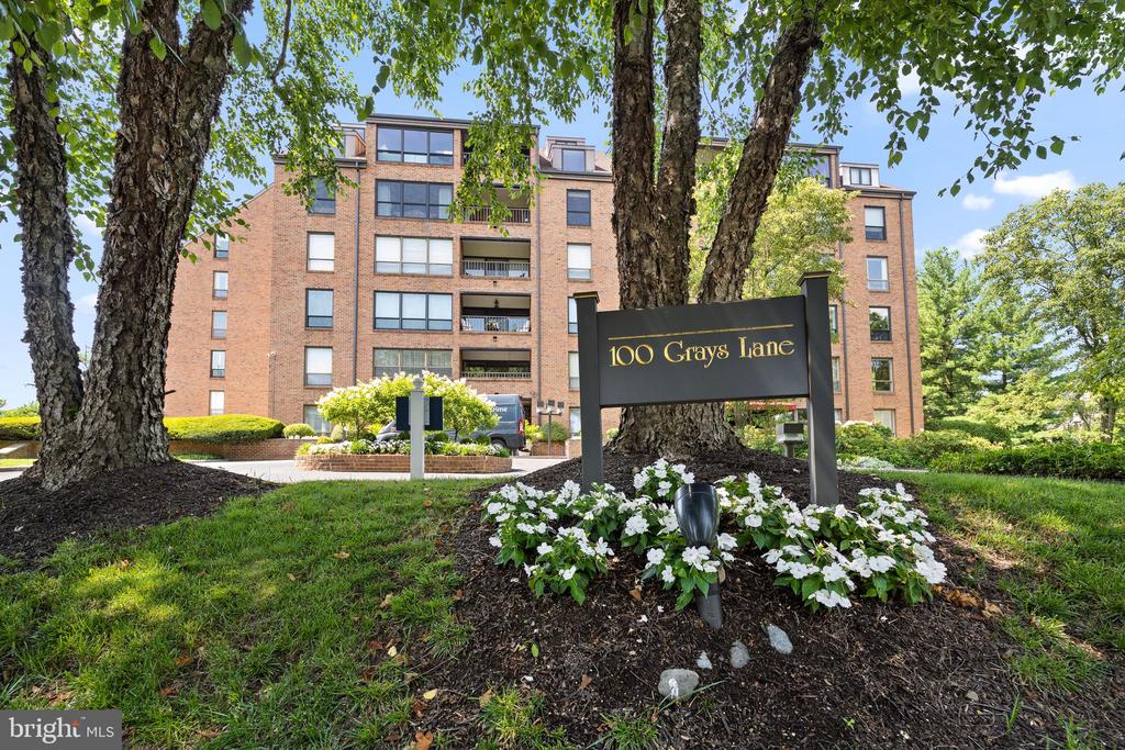 100 GRAYS LANE Unit: 506
