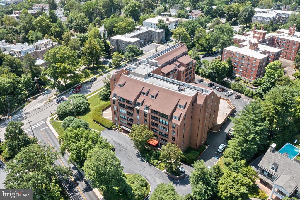 100 GRAYS LANE Unit: 506