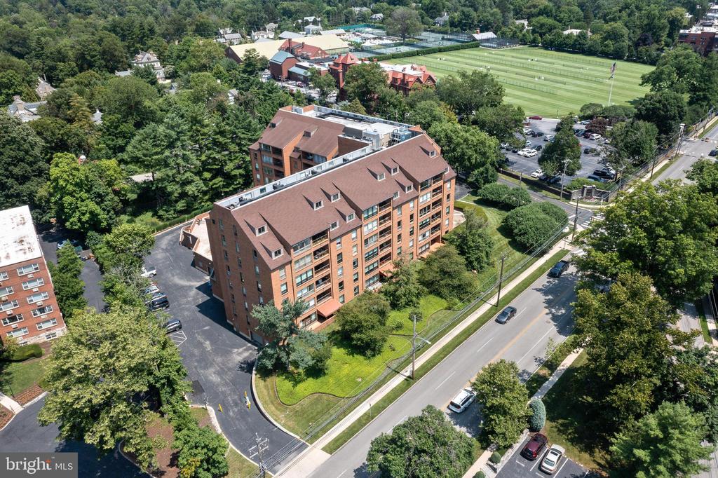 100 GRAYS LANE Unit: 506
