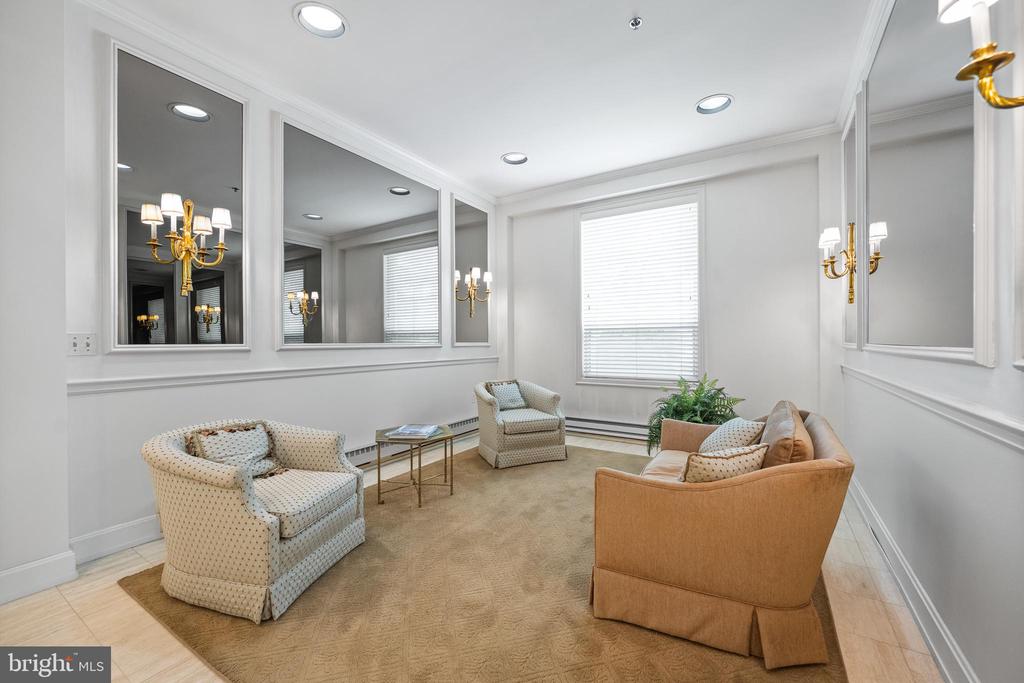100 GRAYS LANE Unit: 506