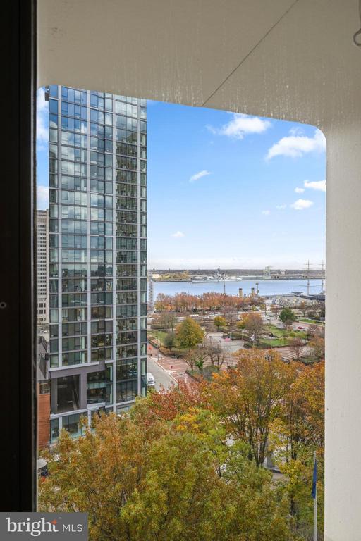 200 LOCUST STREET 10GN