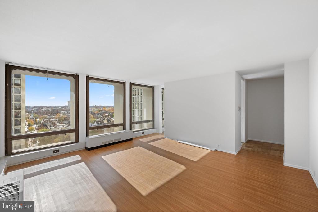 200 LOCUST STREET 10GN