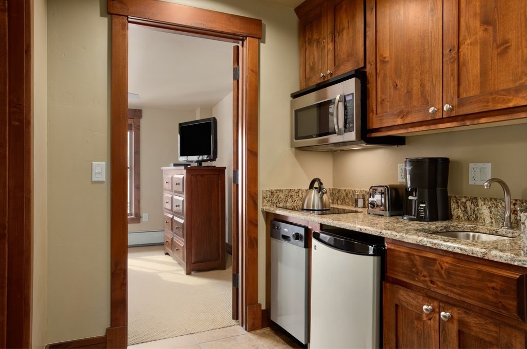 1979 Ski Hill Road Unit: 1515AB