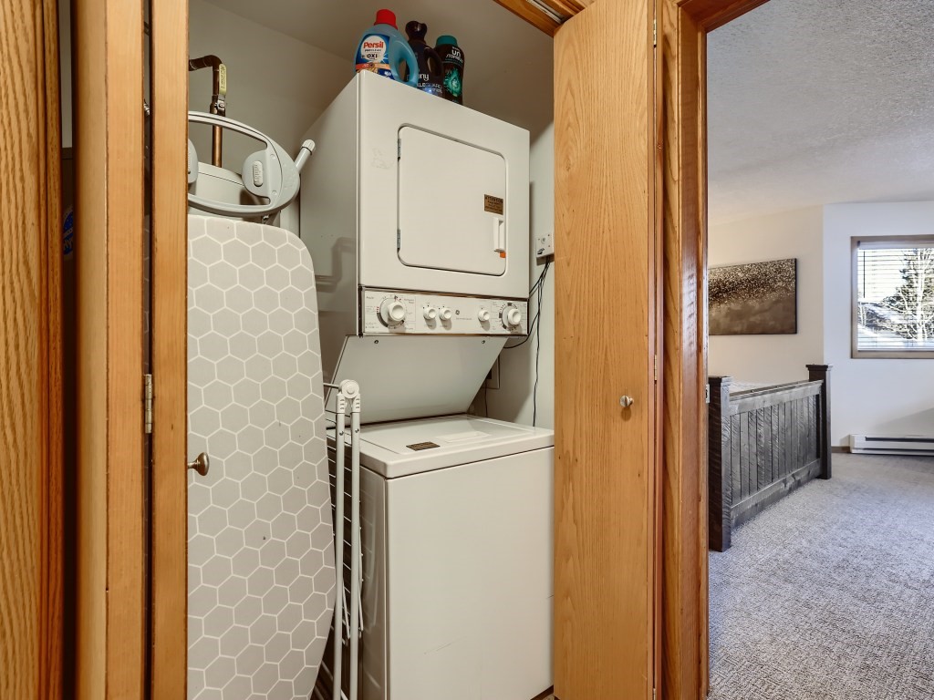 290 Broken Lance Drive Unit: B-101