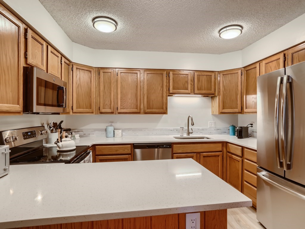 290 Broken Lance Drive Unit: B-101