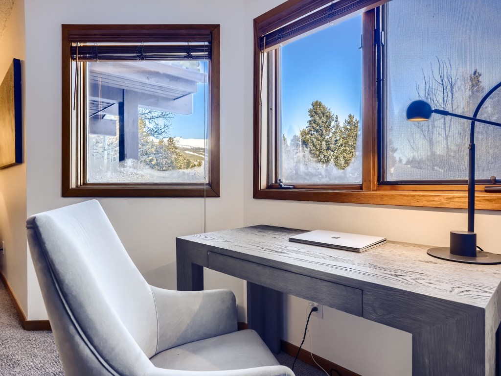 290 Broken Lance Drive Unit: B-101