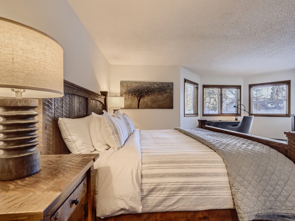 290 Broken Lance Drive Unit: B-101