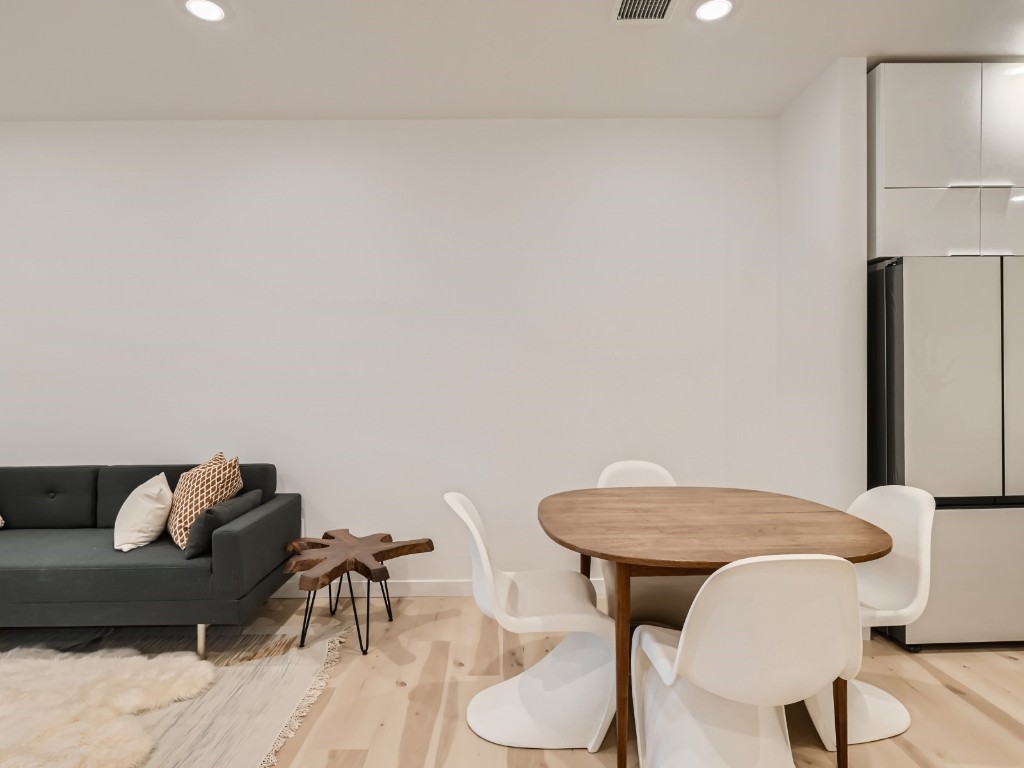 701 E ANEMONE TRL Unit: 201 - B