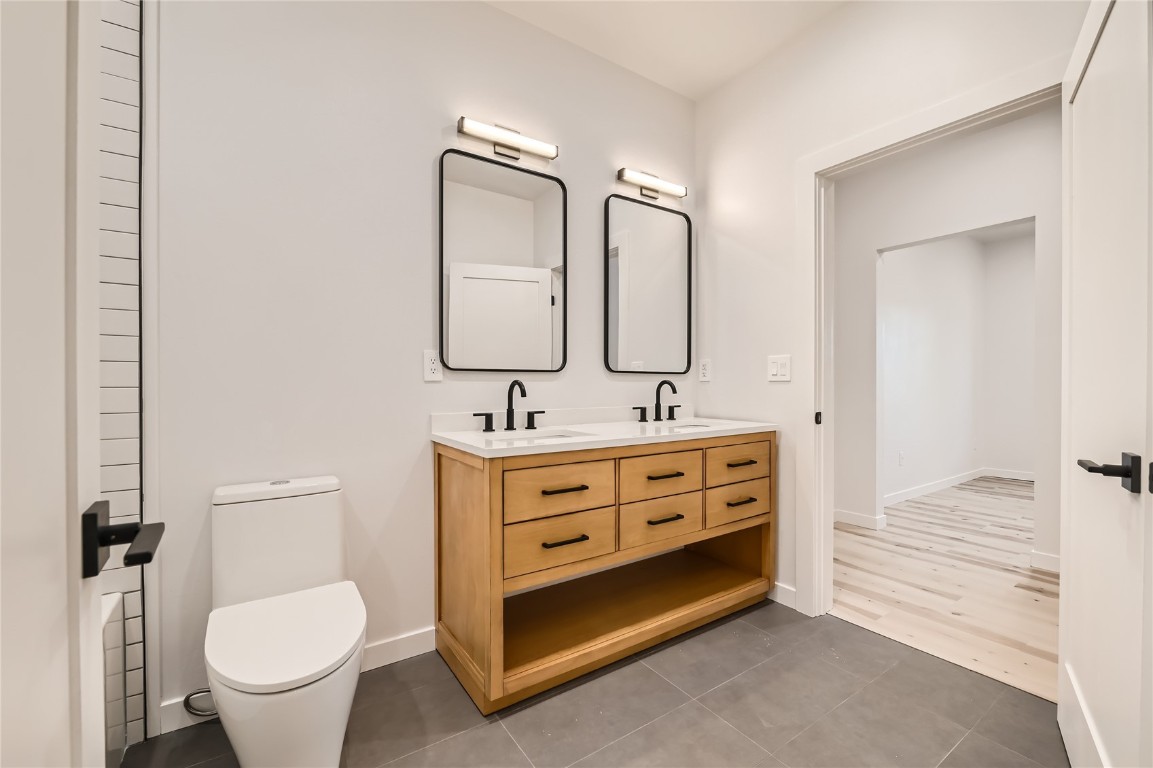 701 E ANEMONE TRL Unit: 201 - B