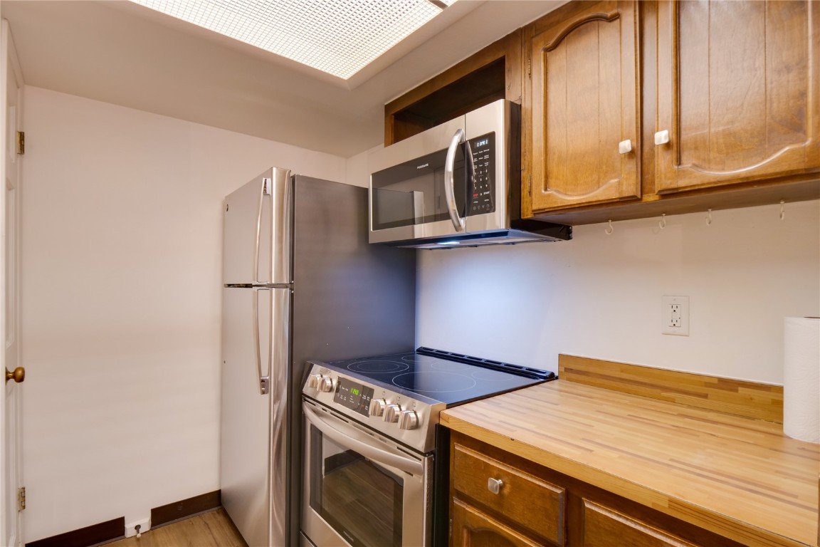 311 S High Street Unit: 111