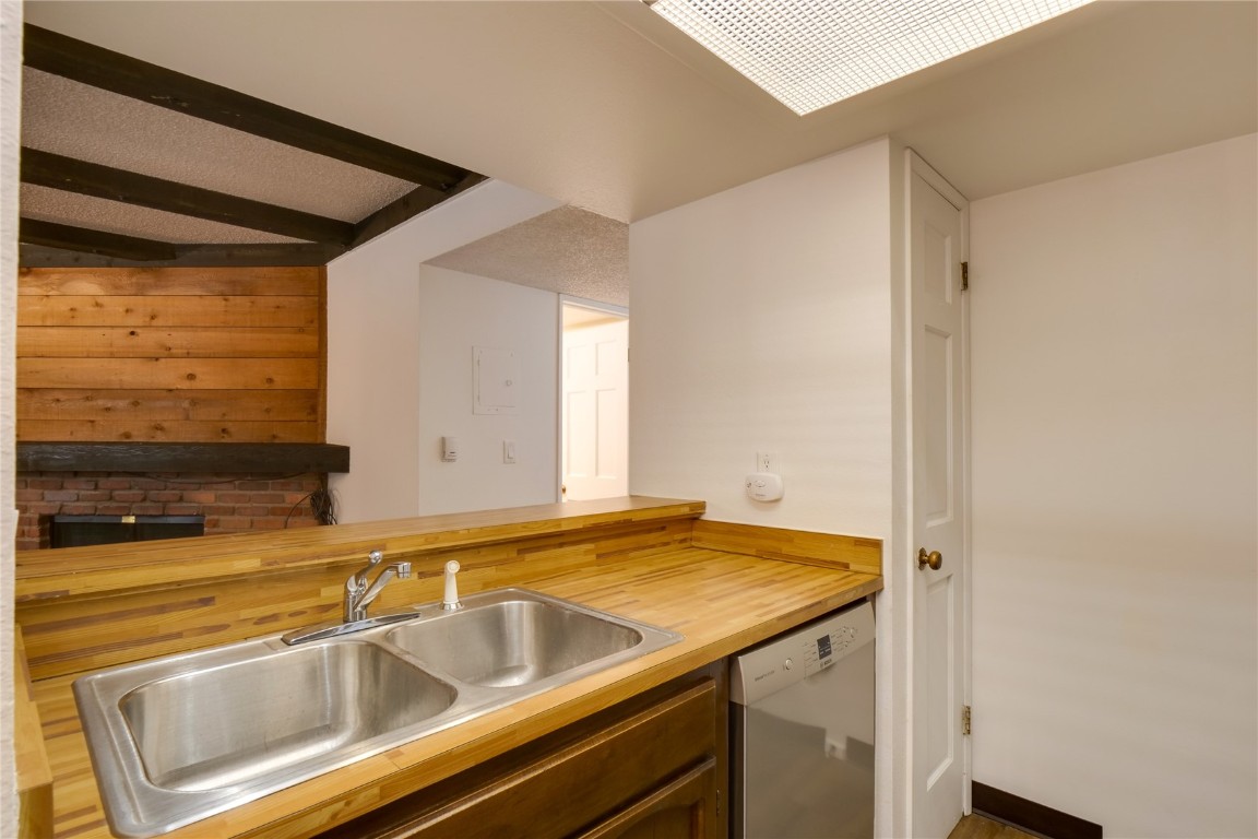 311 S High Street Unit: 111