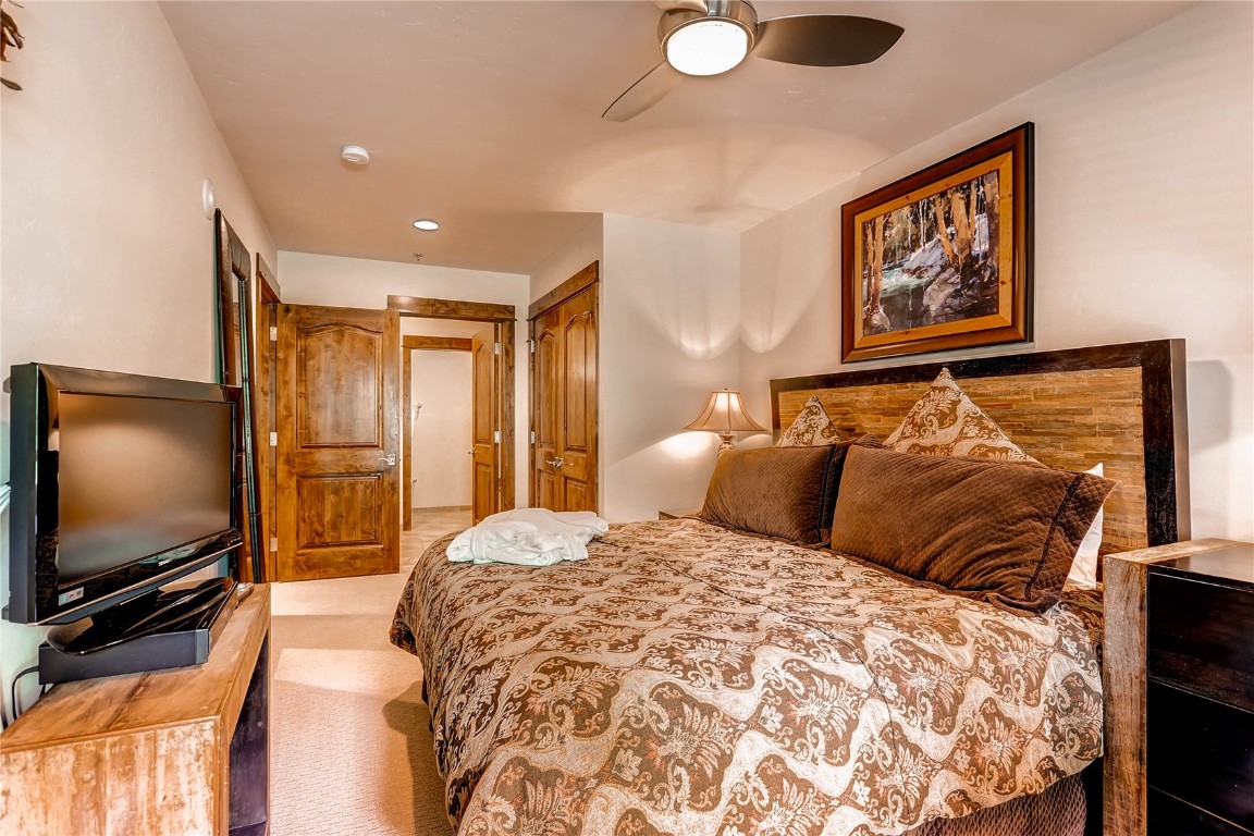 42 Snowfalke Drive Unit: 512