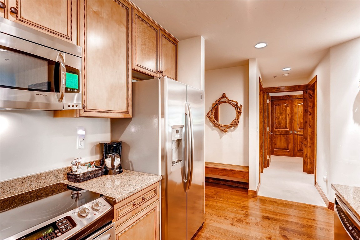 42 Snowfalke Drive Unit: 512