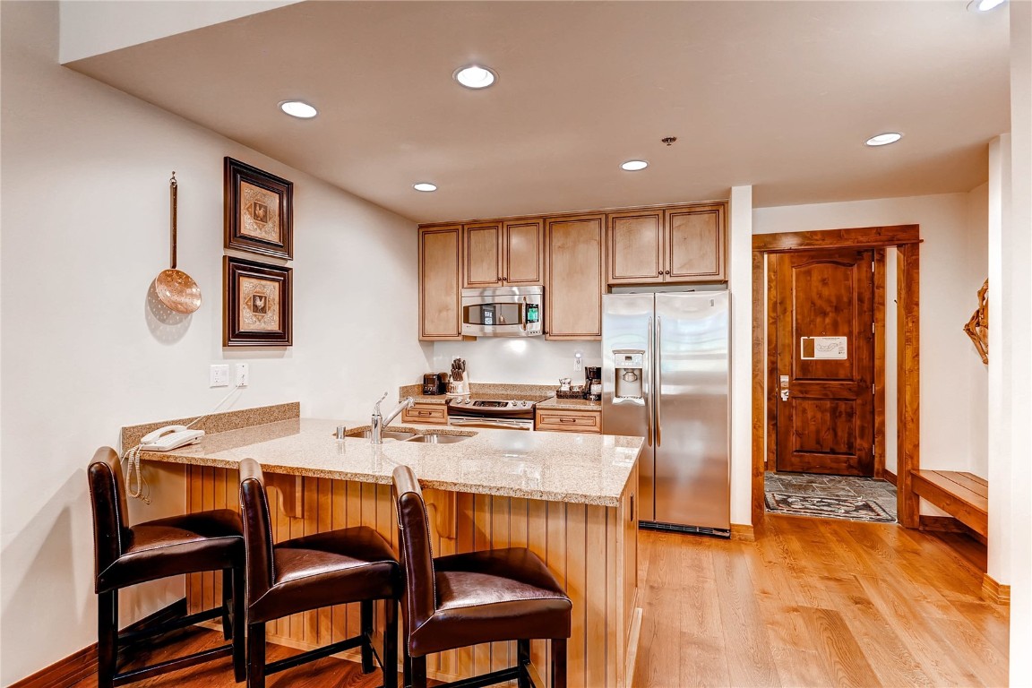 42 Snowfalke Drive Unit: 512