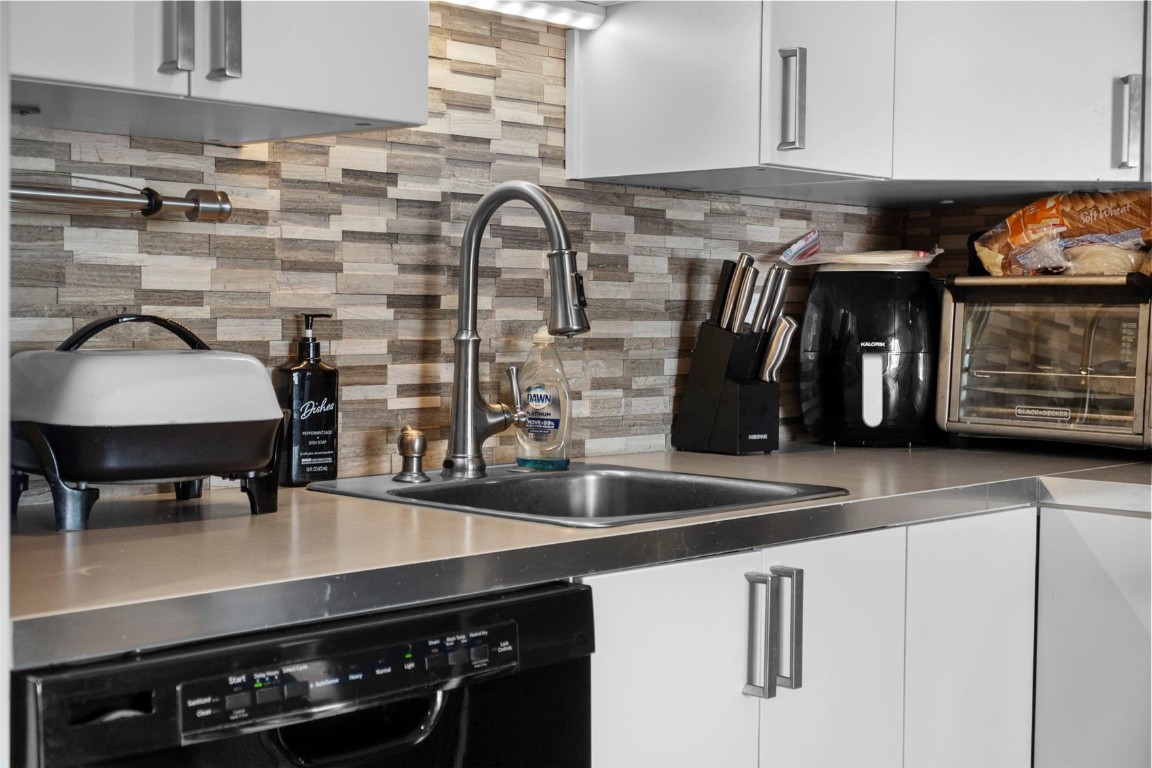 1253 Straight Creek Drive Unit: 201