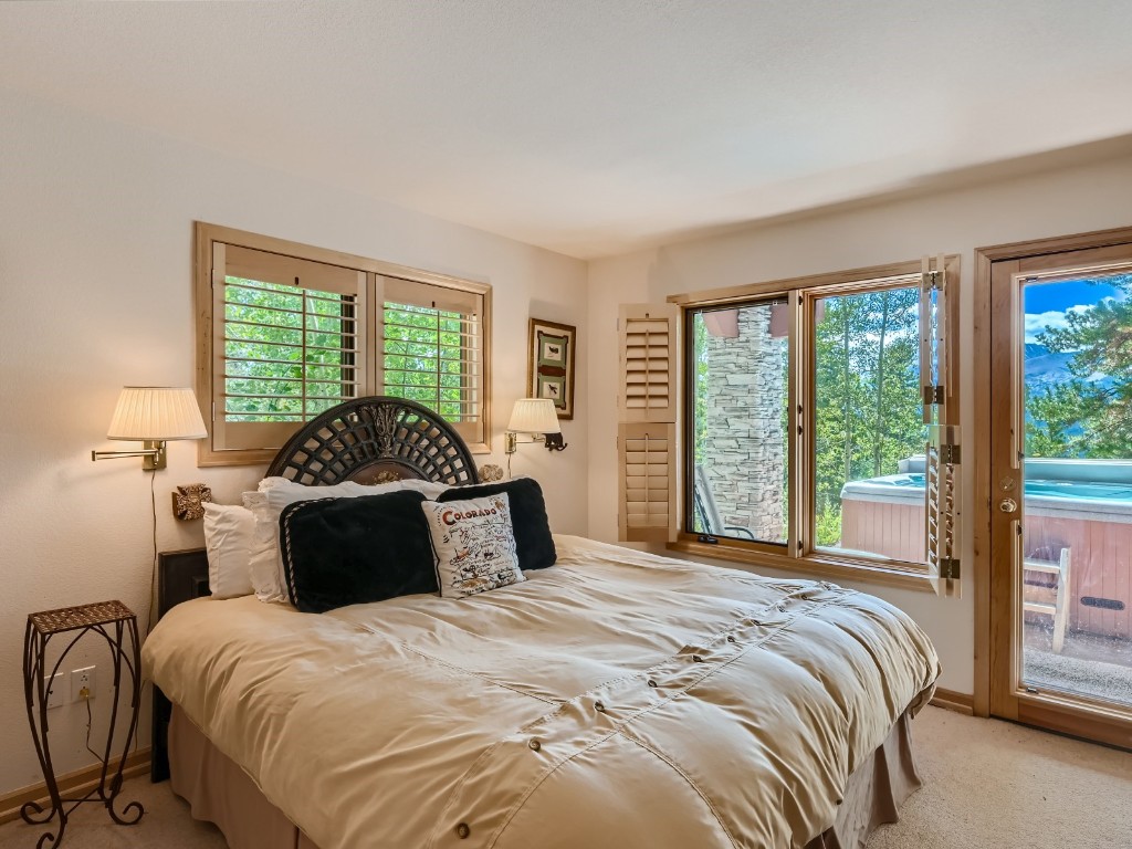 22 Charter Ridge COURT 9