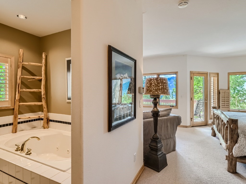 22 Charter Ridge COURT 9