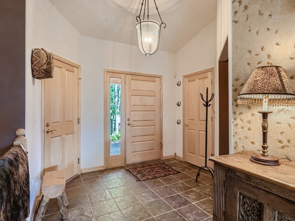 22 Charter Ridge COURT 9