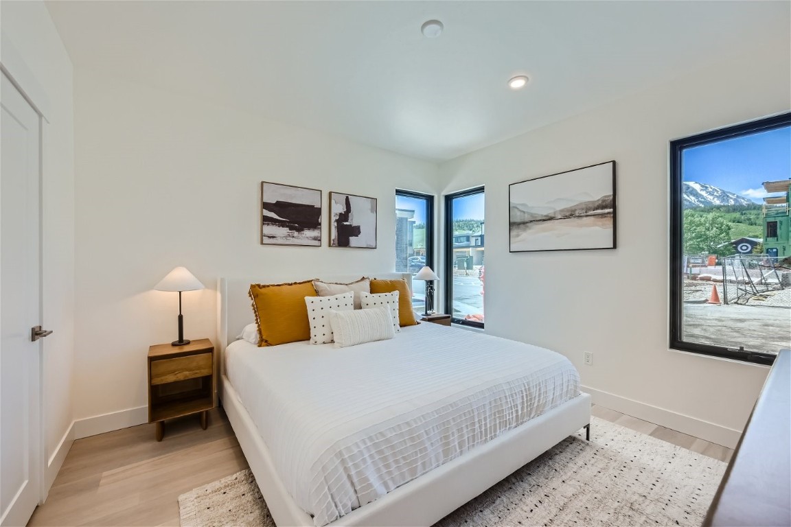 740 BLUE RIVER PKWY C16