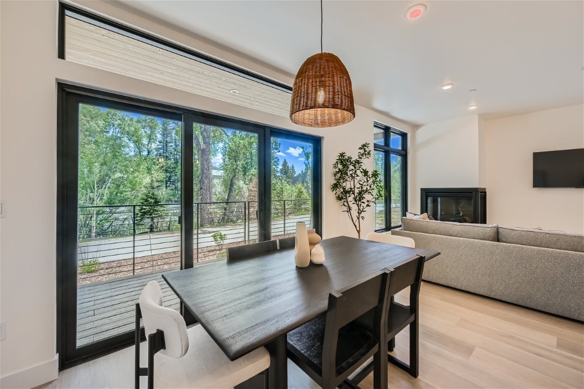 740 BLUE RIVER PKWY C16