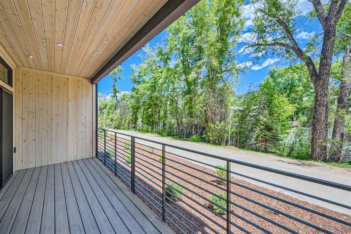 740 BLUE RIVER PKWY C16