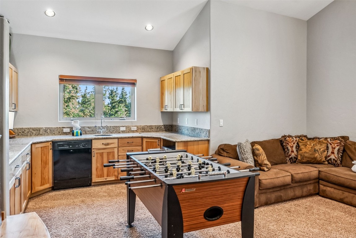 180 Emmett Lode ROAD