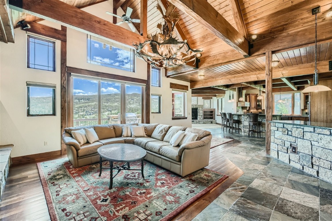 2308 Highlands DRIVE