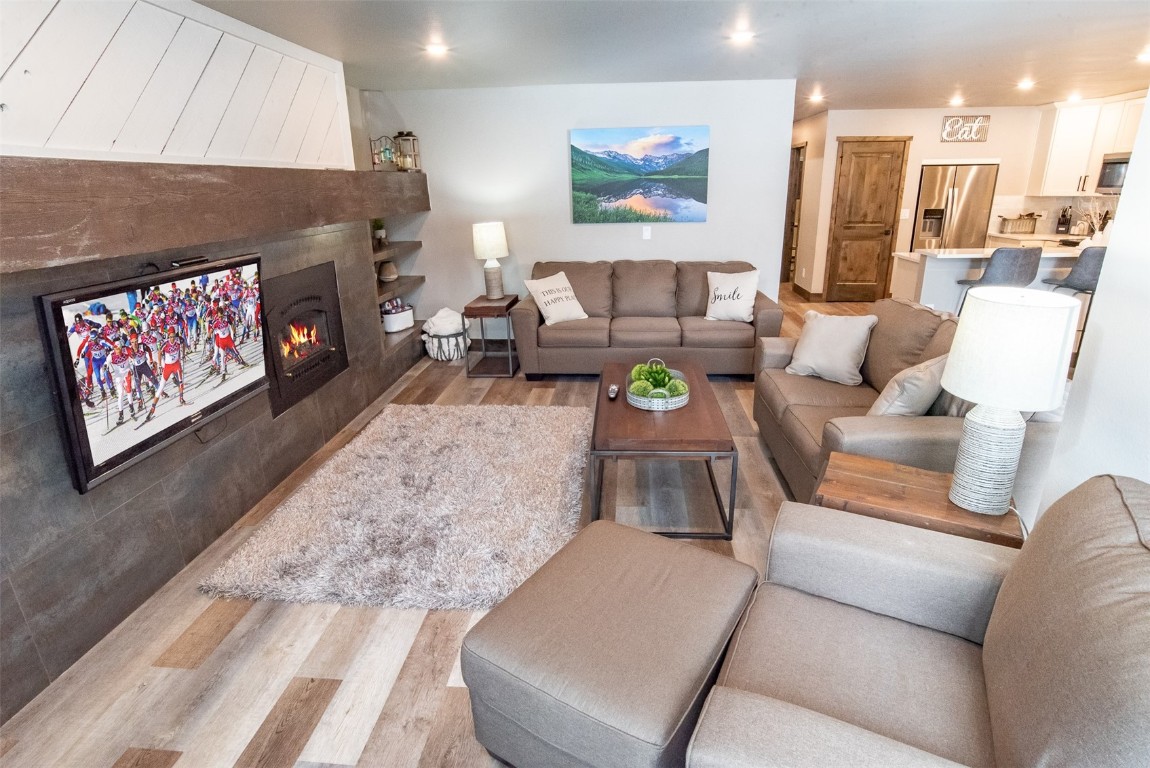 107 N Harris STREET 202