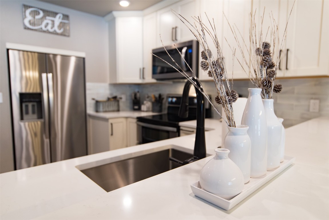 107 N Harris STREET 202