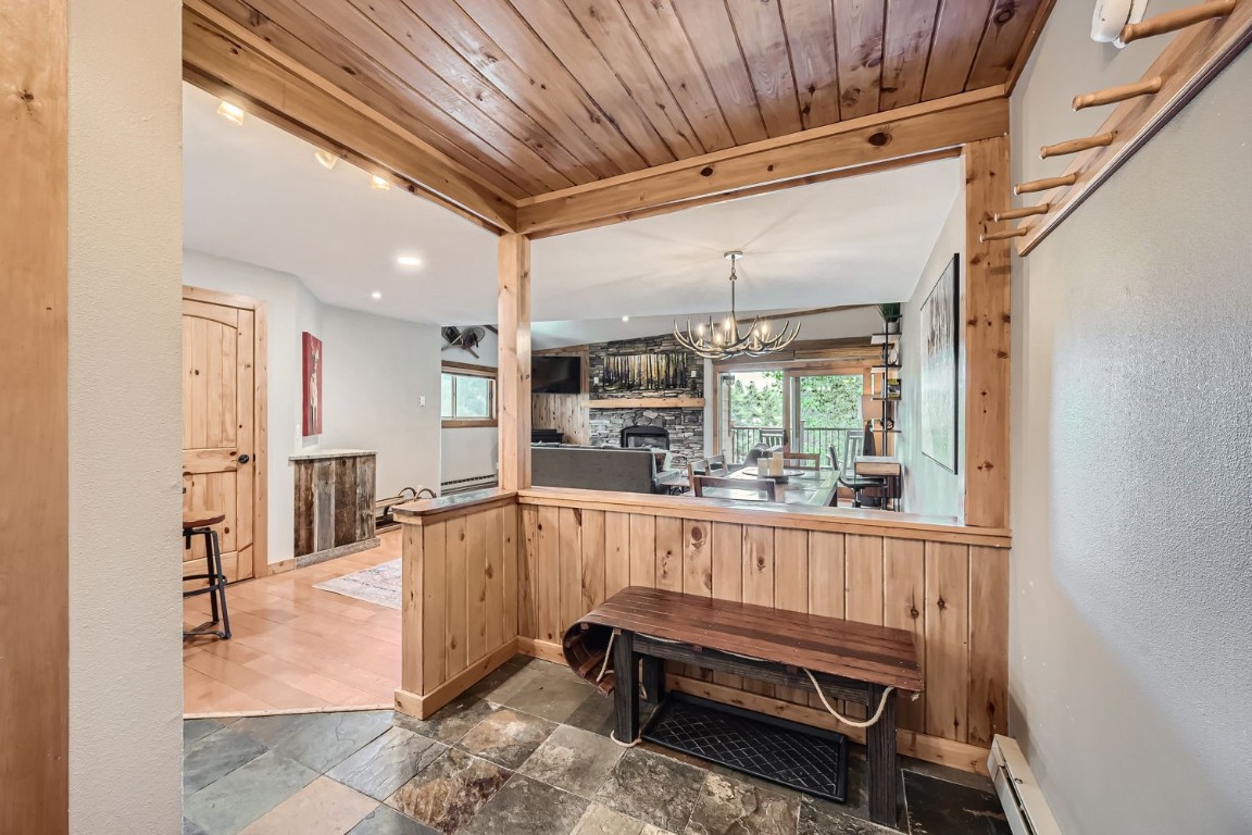 465 Four O Clock ROAD 126