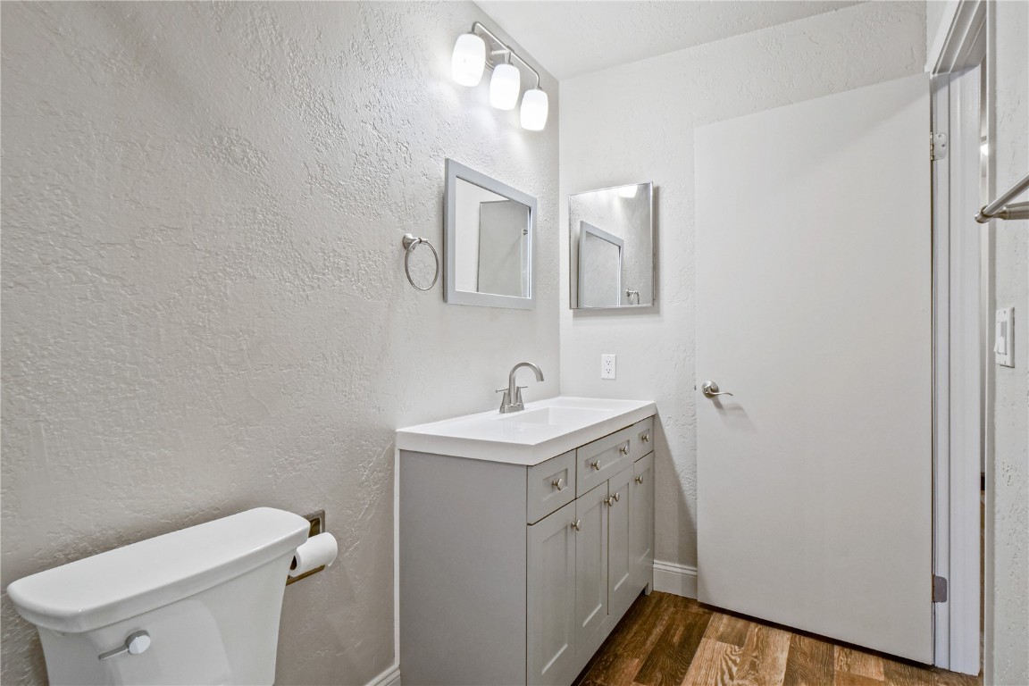 107 N Harris STREET 113